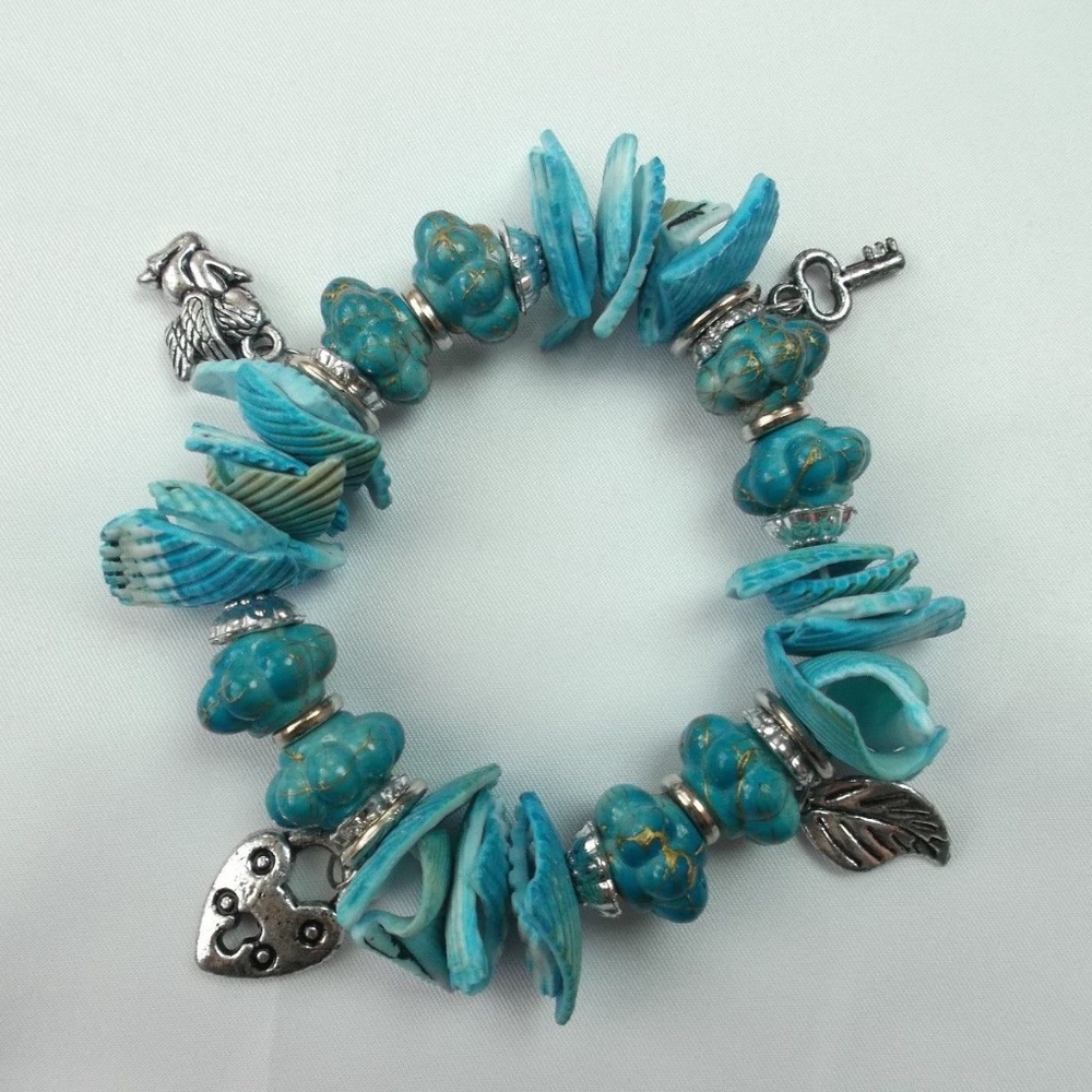 Vintage Seashell Charm Stretch Bracelet